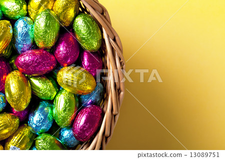 Easter Basket 13089751