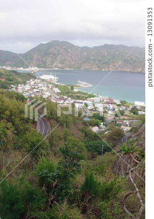 Fumima harbor seen from Cappuccino Mountain of Chichijima 13091353
