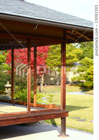 Fall of old garden Fall of old garden 13091501