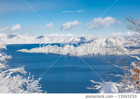 十和田湖的冬天 13093250