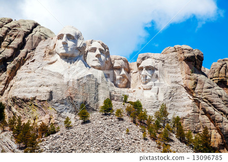 Mount Rushmore monument in South Dakota 13096785