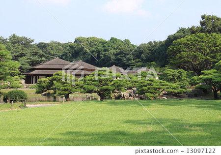 從Kagonbara看到的特別景點“Ritsurin Park”Sukketsutei 13097122