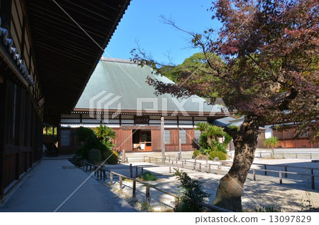 Dryonnon main hall Dryonnon main hall 13097829
