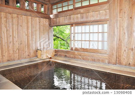 Hot spring open-air bath 13098408