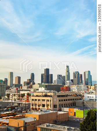 Los Angeles cityscape 13099058