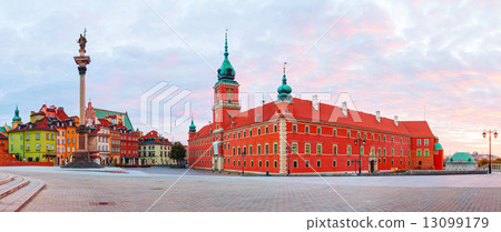 Castle square panorama in Warsaw, Poland 13099179