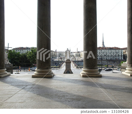 Piazza Vittorio, Turin 13100426