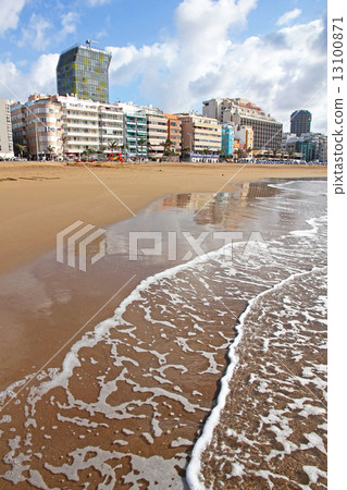 Spain. Gran Canaria island. Las Palmas de Gran Canaria. Las Cant 13100871