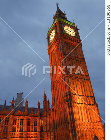Big Ben 13100959