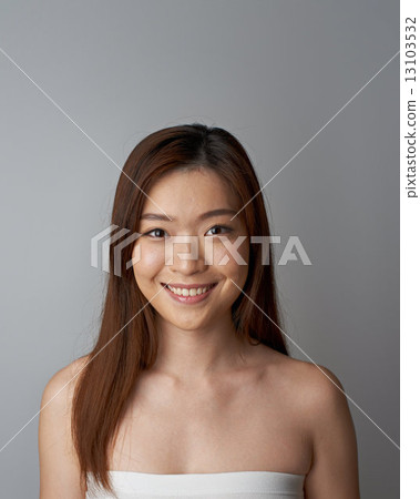 Smiling Girl Smiling Girl 13103532