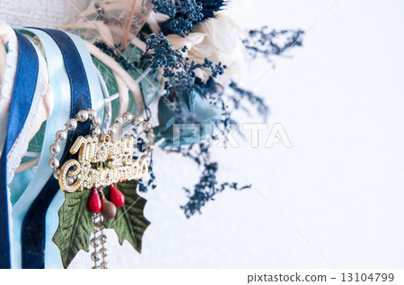 Christmas wreath  13104799