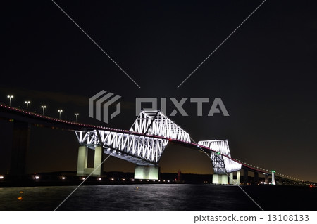Gate Bridge 13108133