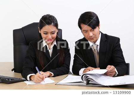 Business Business 13109900