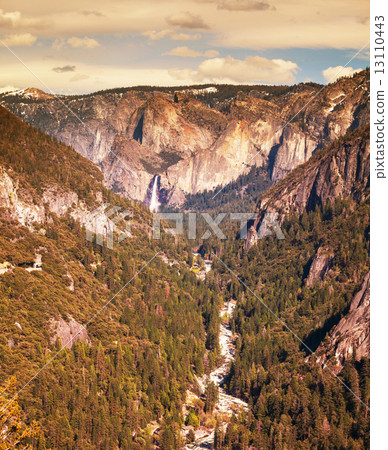 Yosemite 13110443