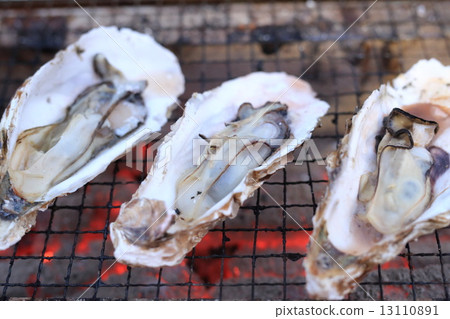 Grilled oysters Grilled oysters 13110891