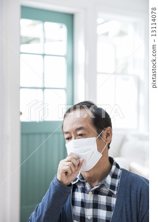 Senior to mask 13114078