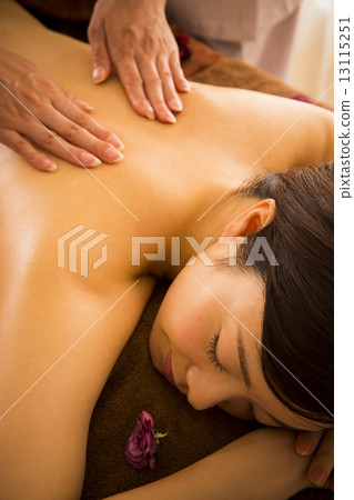 Body massage 13115251