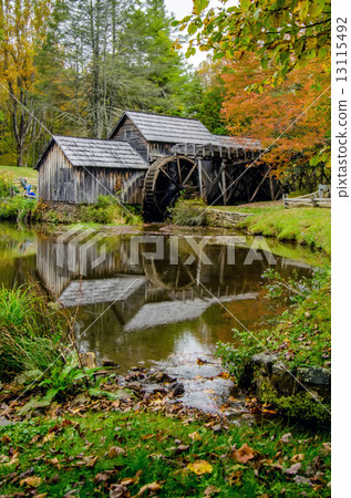 Virginia's Mabry Mill on the Blue Ridge Parkway in the Autumn se Virginia's Mabry Mill on the Blue Ridge Parkway in the Autumn se 13115492