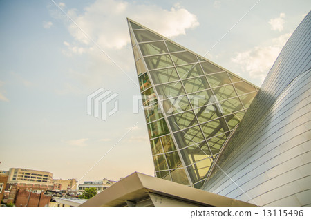 taubman museum of art roanoke virginia taubman museum of art roanoke virginia 13115496