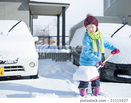 Snowplowing Child 13115837
