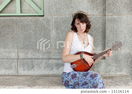 一名外國女子的畫像 一名外國女子的畫像 13116114