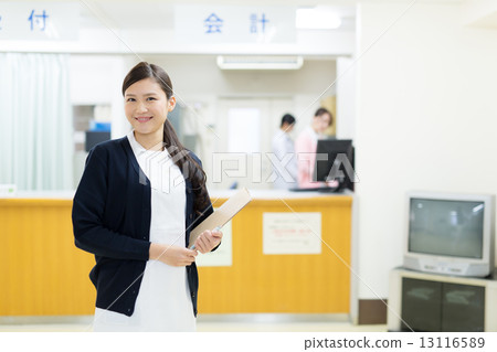 Medical staff 13116589