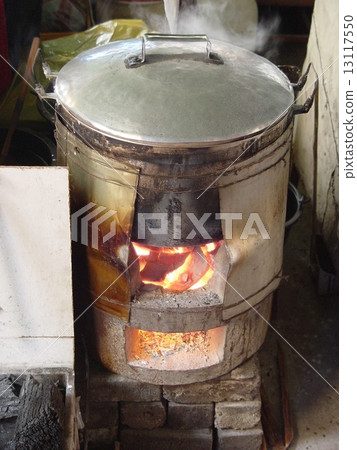 The burning camado (Jar plain / Laos) 13117550