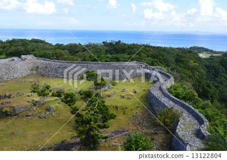 Ishigaki of Nakijin Castle · Main Dynasty (Okinawa Prefecture Kokubo-gun Nakijin Village) Ishigaki of Nakijin Castle · Main Dynasty (Okinawa Prefecture Kokubo-gun Nakijin Village) 13122804