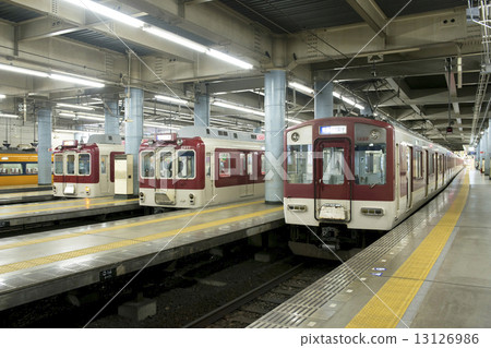 Kintetsu train Kintetsu train 13126986