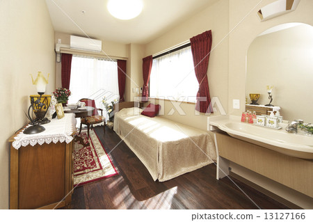 A room for the elderly A room for the elderly 13127166