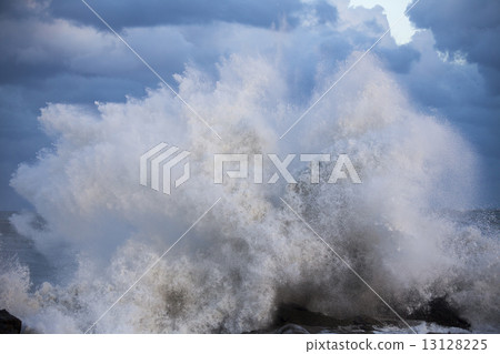 Wave spray Wave spray 13128225