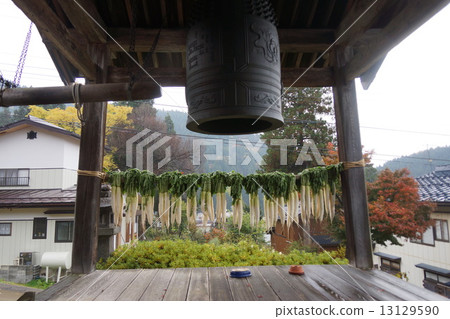 Shinano thirty three Kannon spirit place Kogu mountain bodhtari (nineteenth ninth garden) bells hall and radish Shinano thirty three Kannon spirit place Kogu mountain bodhtari (nineteenth ninth garden) bells hall and radish 13129590
