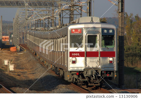 [TJ] Tobu Tojo Line 10000 series train (Express: Ikebukuro ⇔ Ogawamachi) 13130906