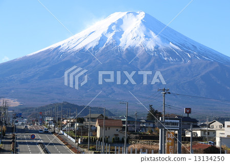 Fuji from the city of Fujiyoshida city 13134250