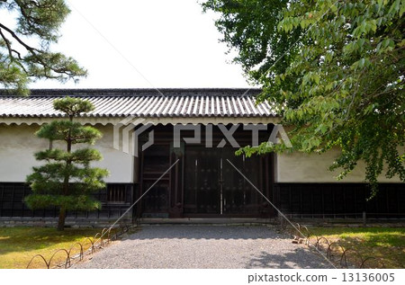 Nijo Castle storehouse 13136005