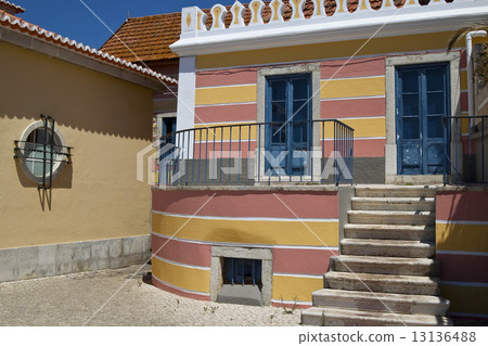 Old architecture Old architecture 13136488