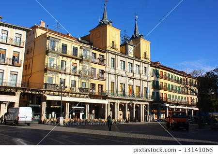 Plaza Mayor in Segovia Plaza Mayor in Segovia 13141066