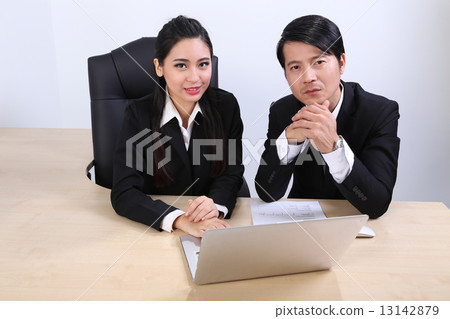 Office Office 13142879