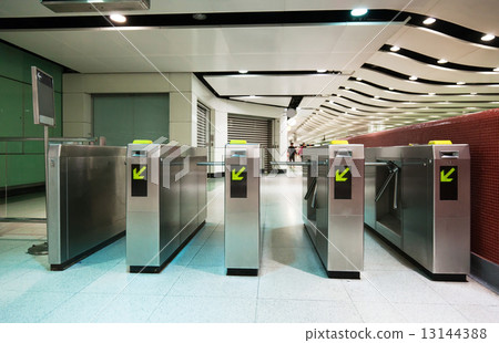 subway in Hong-Kong 13144388