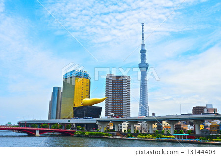 Asahi Beer Tower Left Super Dry Hall Stock Photo