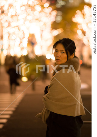 女性肖像 13145755