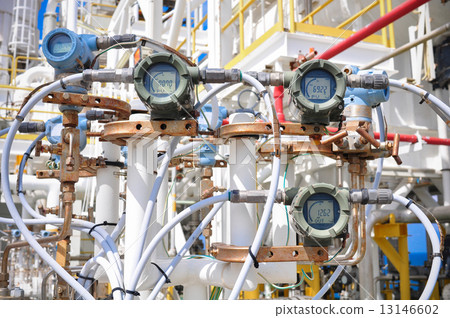 Pressure transmitter in oil and gas process , send signal to controller and reading pressure in the Pressure transmitter in oil and gas process , send signal to controller and reading pressure in the 13146602
