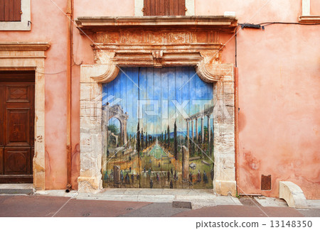 Roussillon, Provence, France. 13148350