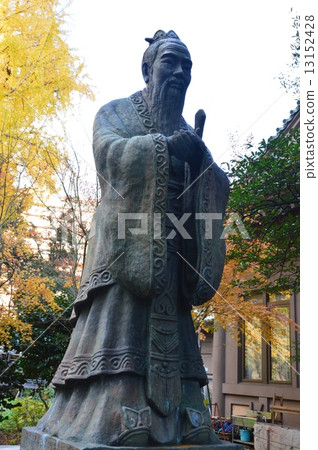 The world's highest "Confucius statue" (Yushima Shrine / Tokyo Bunkyo Ward Yushima 1-chome) 13152428