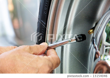 Checking air pressure background  13154046
