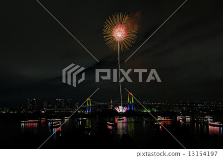 Odaiba Rainbow Fireworks 2014 13154197