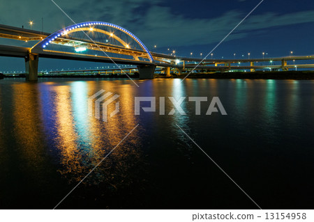 江北交界處的夜景和點亮的Goshiki Sakura Ohashi 江北交界處的夜景和點亮的Goshiki Sakura Ohashi 13154958