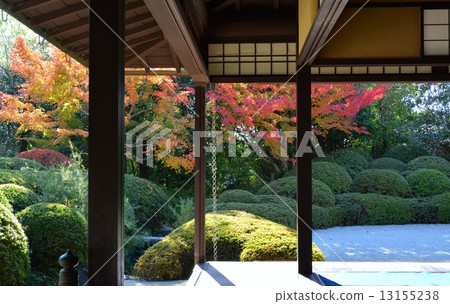 Autumn's Townscape Poetry Izumikaku 13155238
