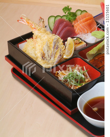 Japanese Bento Lunch set 13155601