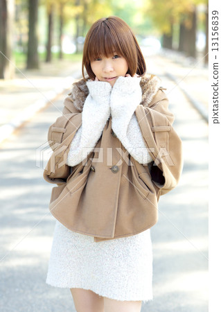 Young lady portrait Young lady portrait 13156839